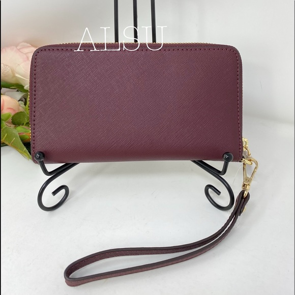 Michael Kors Flat Phone Case Merlot Burgundy Leath - Picture 2 of 8